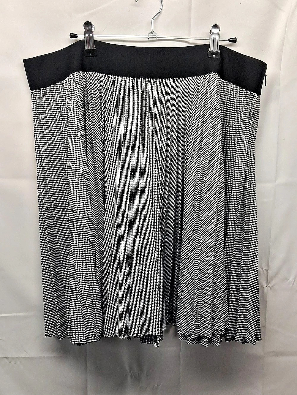 Nine West Houndstooth Pleated Midi Skirt Black & White Size XL